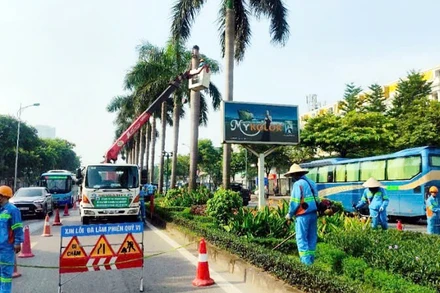 Đồng loạt ra quân tổng vệ sinh các tuyến đường, phố trên địa bàn Thủ đô.