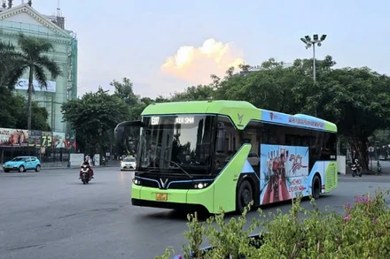 Hà Nội sẽ bổ sung thêm 4 tuyến xe buýt tăng cường kết nối với Trung tâm Triển lãm Quốc gia.