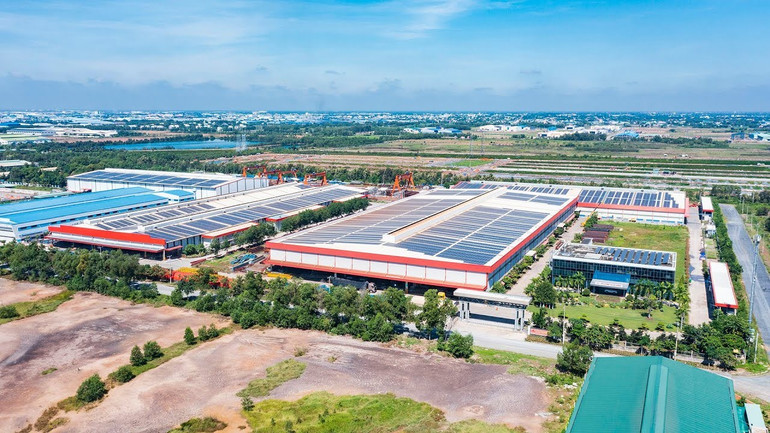 Nhà máy sản xuất thép Đại Dũng. a1994a9e-c3f6-4ee0-98ae-c39f7a4c5032.jpg