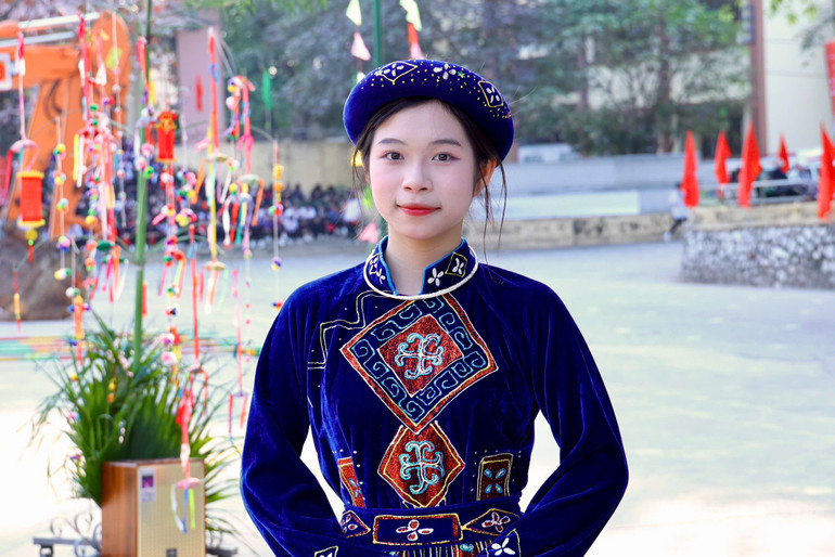 ndo_br_linh-thi-huong-tra.jpg