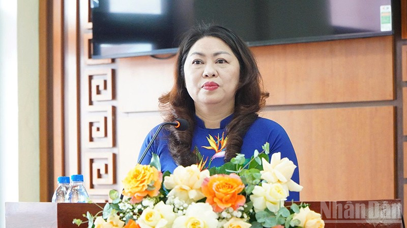 Đồng chí Nguyễn Thị Thu Lan, Bí thư Đảng ủy phường Tam Kỳ mới phát biểu tại Hội nghị. ndo_br_3.jpg