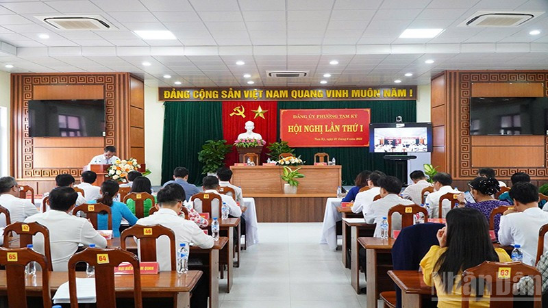 Quang cảnh Hội nghị Ban Chấp hành Đảng bộ phường Tam Kỳ lần thứ nhất. ndo_br_2.jpg