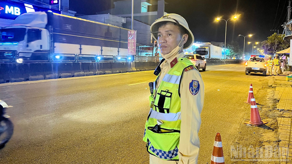 Thiếu tá Đào Ngọc Quang, Đội Cảnh sát giao thông đường bộ số 2, Phòng Cảnh sát giao thông, Công an thành phố Đà Nẵng. ndo_br_5.jpg
