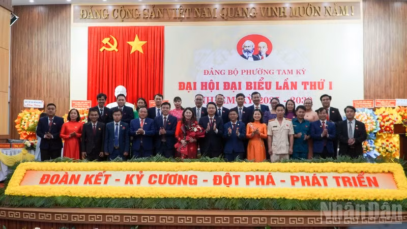 Ban Chấp hành Đảng bộ phường Tam Kỳ, thành phố Đà Nẵng khóa I, nhiệm kỳ 2025-2030 ra mắt.