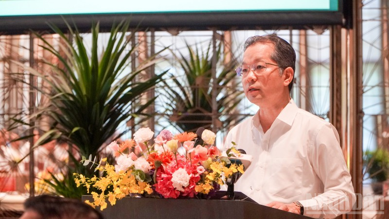 Đồng chí Nguyễn Văn Quảng, Ủy viên Trung ương Đảng, Bí thư Thành ủy Đà Nẵng, Trưởng đoàn đại biểu Quốc hội đơn vị thành phố Đà Nẵng phát biểu tại Hội nghị. ndo_br_dsc09826.jpg