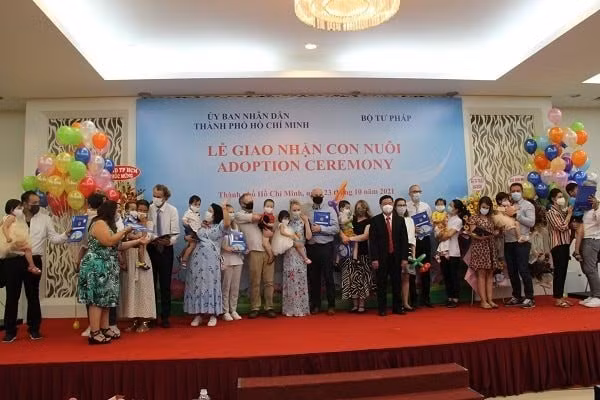 Thành phố Hồ Chí Minh giải quyết khoảng 2.700 trường hợp nuôi con nuôi trong nước và 1.260 trường hợp nuôi con nuôi có yếu tố nước ngoài.