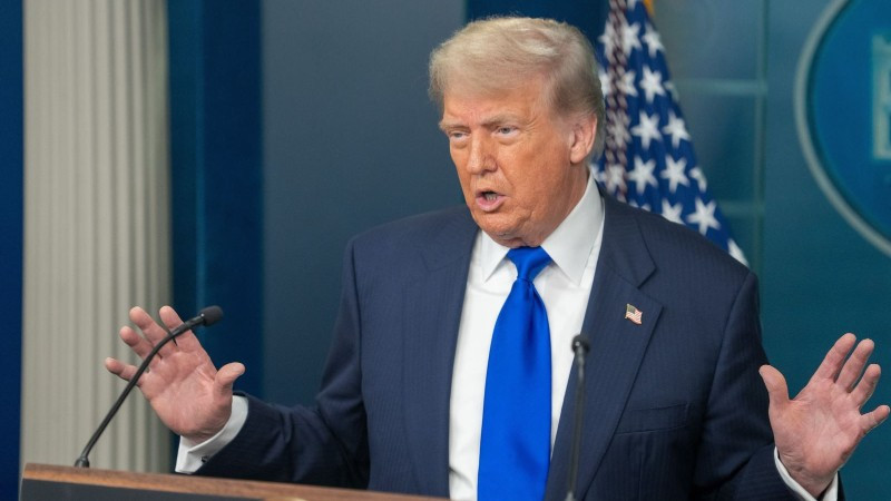 Tổng thống Mỹ Donald Trump trong cuộc họp báo tại Washington D.C. Ảnh: THX/TTXVN
