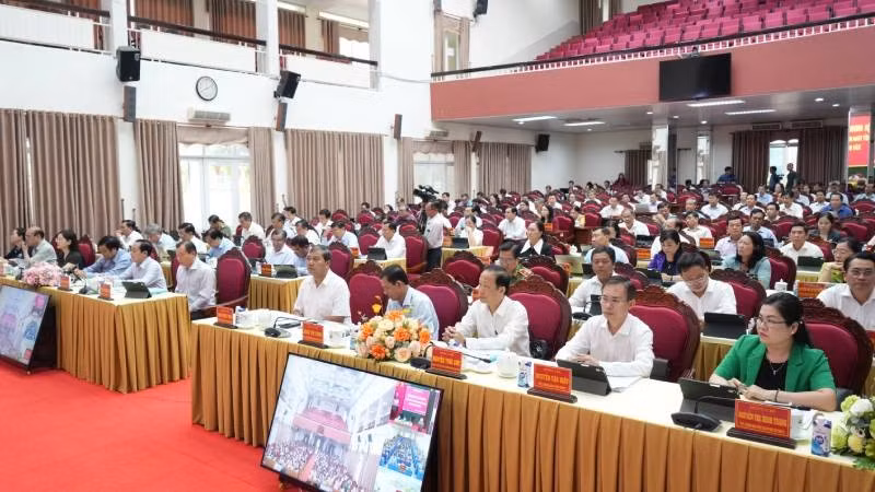 Tỉnh ủy Vĩnh Long tổ chức Hội nghị tổng kết tình hình thực hiện Nghị quyết năm 2025 và xây dựng Nghị quyết năm 2026.