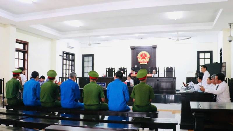 Tòa án nhân dân Khu vực 5, tỉnh Vĩnh Long mở phiên tòa xét xử vụ án sai phạm xảy ra tại Sở Văn hóa, Thể thao và Du lịch tỉnh Bến Tre (cũ).