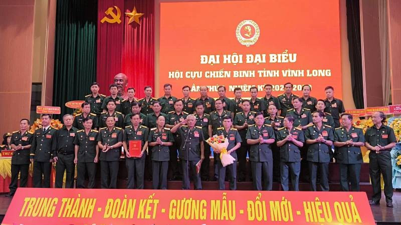 Ban Chấp hành Hội Cựu chiến binh tỉnh Vĩnh Long nhiệm kỳ 2025-2030 ra mắt tại Đại hội.