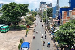 Dự án mở rộng đường Tôn Thất Thuyết sẽ giúp cải thiện bộ mặt đô thị và hạ tầng ven kênh Tẻ (Ảnh: QUÝ HIỀN)