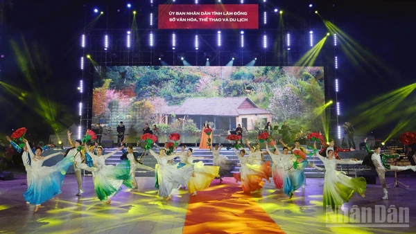 Lâm Đồng tổ chức chương trình nghệ thuật Chào năm mới 2026 tại ba điểm cầu trên địa bàn tỉnh. 