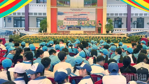Quang cảnh khai mạc hoạt động hè 2026 tại phường Xuân Trường-Đà Lạt, tỉnh Lâm Đồng.