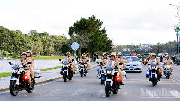 Các lực lượng Công an tỉnh Lâm Đồng ra quân thực hiện đợt cao điểm bảo đảm an ninh, an toàn các sự kiện lớn của đất nước và trên địa bàn tỉnh.