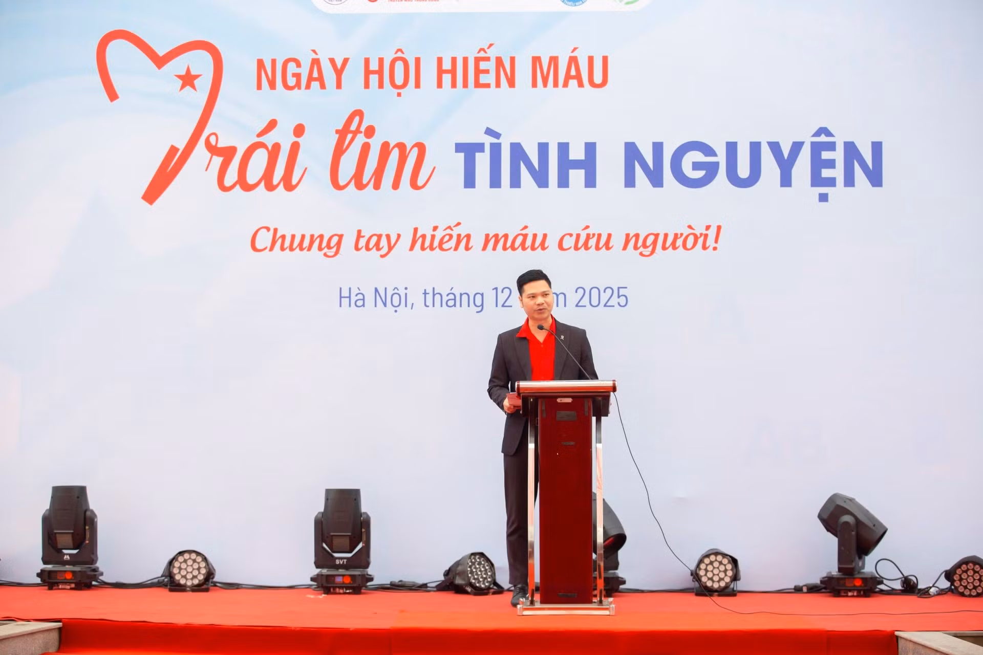 hoi-mau-1-thanh-nien.jpg
