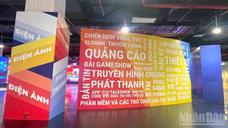 វិស័យឧស្សាហកម្មវប្បធម៌វៀតណាមចំនួន១២។ ndo_br_img-0650-784.jpg