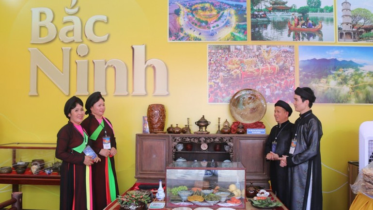 Giới thiệu nét văn hóa ẩm thực của người quan họ. img-7327-bdt-908.jpg