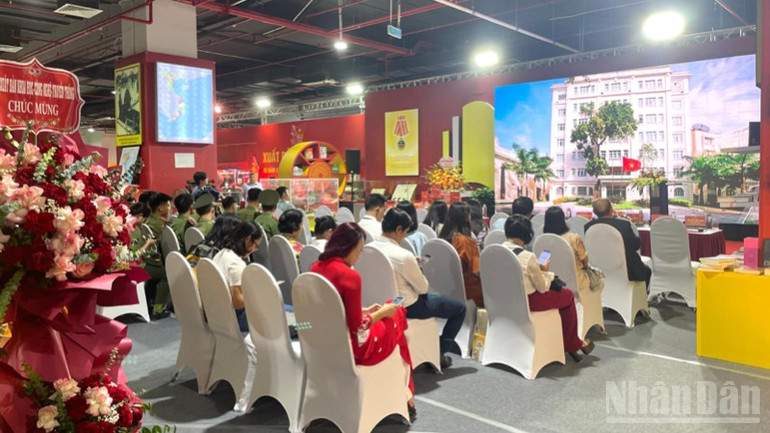 Hội thảo chuyên đề tại Triển lãm. ndo_br_tempimagengecza-1234.jpg