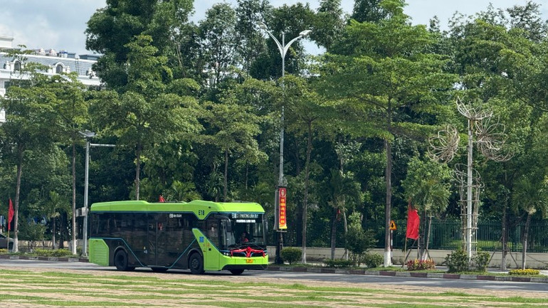 Dự kiến một ngày tuyến buýt điện Vũ Ninh-Bắc Giang có 64 lượt xe chạy. 534fec9aa115294b7004-3064.jpg