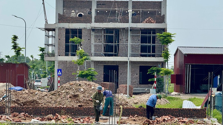 Người dân thành phố Bắc Ninh xây nhà, ổn định đời sống tại khu tái định cư đường vành đai 4. img-2025-06-11-083339.jpg