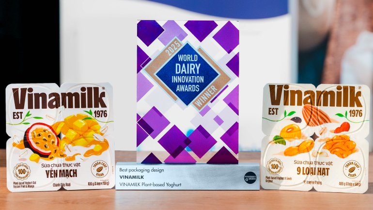 Sữa chua ăn thực vật Vinamilk với 2 vị độc đáo: Vị truyền thống từ 9 loại hạt và Yến mạch kết hợp chanh dây, xoài - Chiến thắng thuyết phục giải thưởng Thiết kế bao bì xuất sắc nhất. 42.png