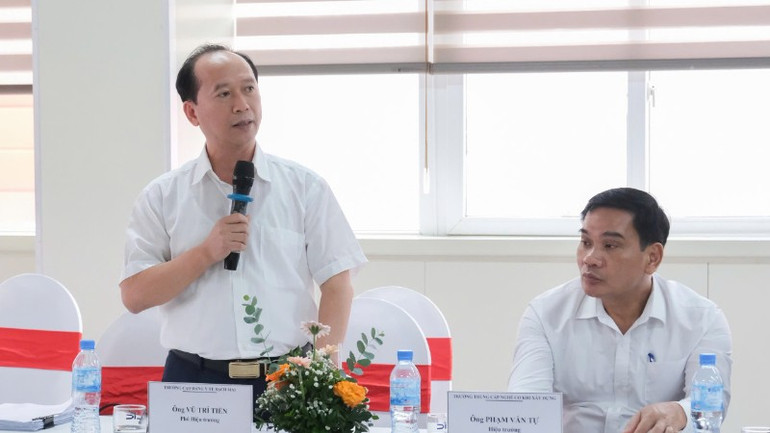 Các ý kiến trao đổi tại hội thảo. 294d17a0882d03735a3c-8984.jpg