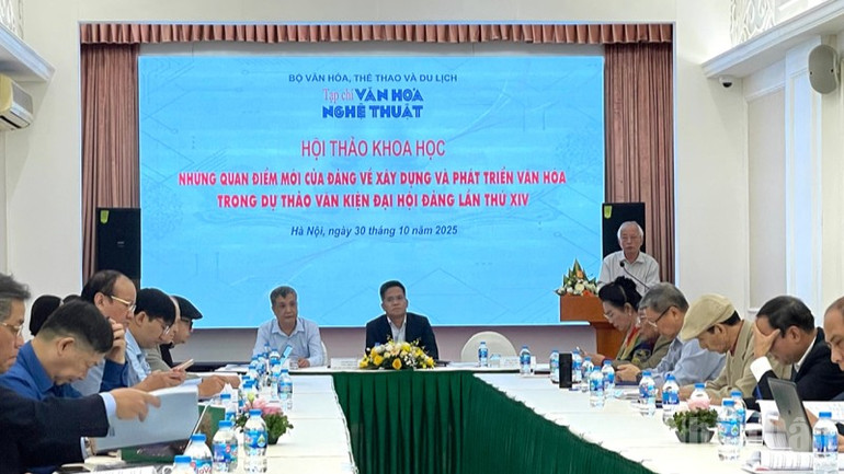 Phó Giáo sư, Tiến sĩ Phạm Duy Đức chia sẻ đóng góp dự thảo. ndo_br_tempimage3jeqy0-1514.jpg