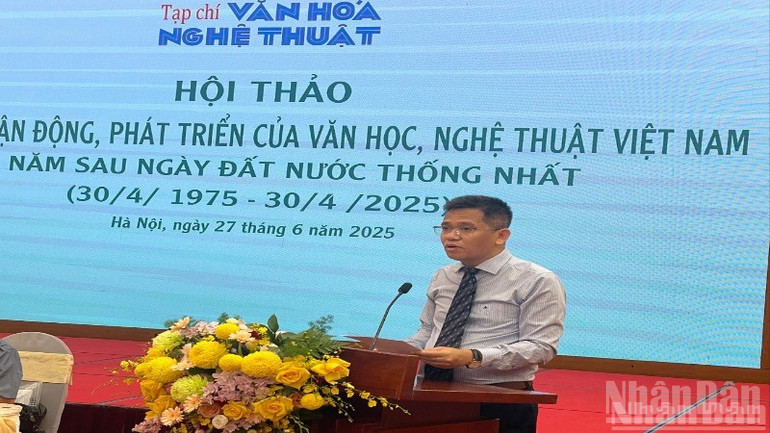 Tổng Biên tập Tạp chí Văn hóa nghệ thuật Hoàng Hà. ndo-br-img-9436-5100.jpg