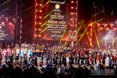 Bản "hòa âm" của sự kết nối và lan tỏa sắc màu văn hóa các nước trong khu vực.