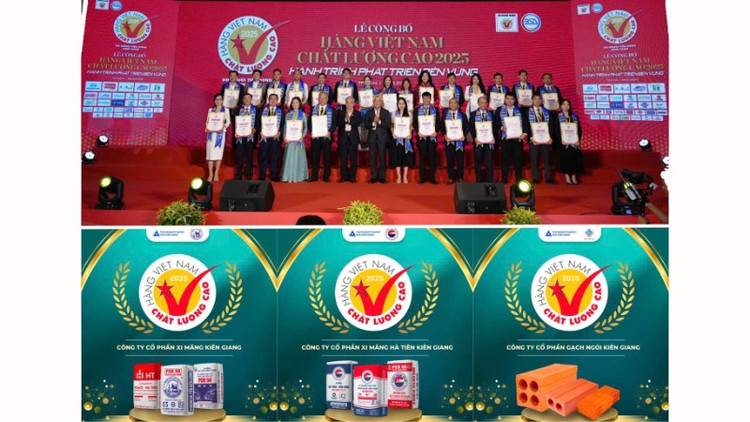 Đại diện các Công ty nhận Chứng nhận hàng Việt Nam Chất lượng cao.