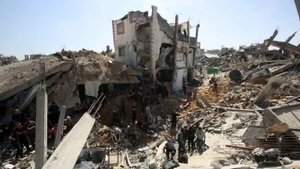 Cảnh đổ nát sau cuộc không kích của Israel xuống khu vực Jabalia, phía Bắc Dải Gaza. (Ảnh: THX/TTXVN)