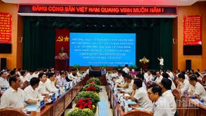 Quang cảnh buổi làm việc (Ảnh: VƯƠNG LÊ)