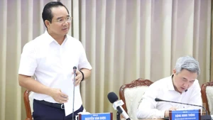 Chủ tịch Ủy ban nhân dân Thành phố Hồ Chí Minh Nguyễn Văn Được phát biểu tại Hội nghị.