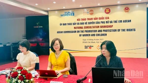 Hội thảo tham vấn quốc gia Ủy ban Thúc đẩy và bảo vệ quyền của phụ nữ và trẻ em ASEAN là hoạt động hàng năm nhằm chia sẻ việc triển khai kế hoạch công tác của Ủy ban ở cấp khu vực và quốc gia. (Ảnh: VƯƠNG LÊ)