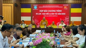 Ban tổ chức thông tin về Chương trình "Vu lan-đạo hiếu & dân tộc năm 2025. (Ảnh: HUY LÊ)