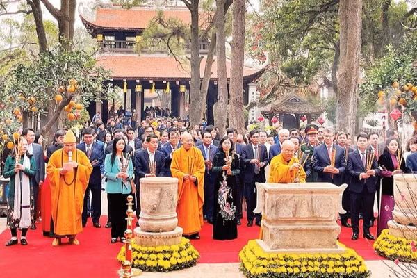 Lễ hội Côn Sơn - Kiếp Bạc phát huy giá trị quần thể di sản thế giới được UNESCO ghi danh (Ảnh QUỐC VINH)