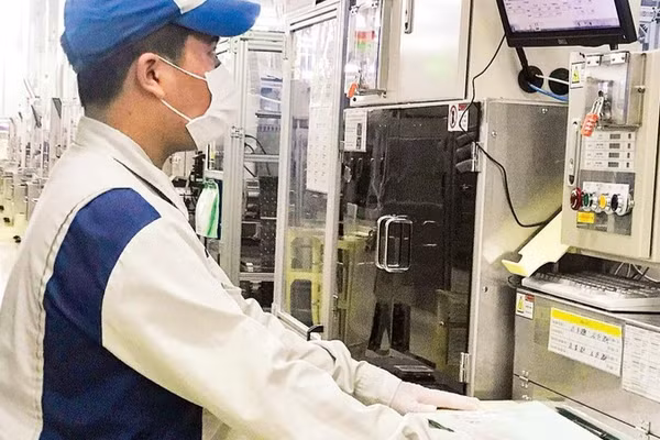 Hoạt động sản xuất tại Công ty TNHH Mektec Manufacturing Việt Nam, Khu công nghiệp Thăng Long II, tỉnh Hưng Yên.