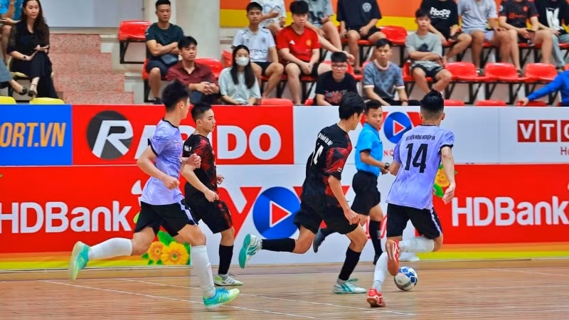 Giải Futsal HDBank Sinh viên là sân chơi thể thao thú vị của sinh viên. (Ảnh: Ban tổ chức cung cấp)