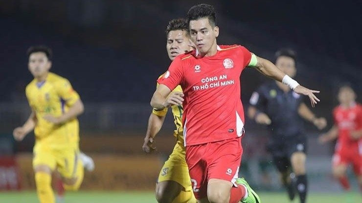 Tiến Linh ghi một bàn thắng giúp Công an TP Hồ Chí Minh "ngược dòng" thắng Sông Lam Nghệ An 3-2 (Ảnh:tcdulichtphcm).