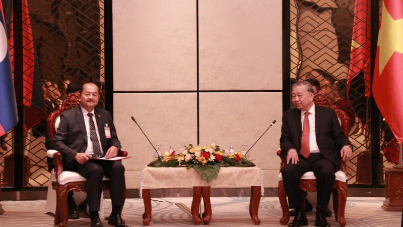 Tổng Bí thư Tô Lâm đã tiếp Chủ tịch Mặt trận Lào xây dựng đất nước Kikeo Khaykhamphithoune. (Ảnh: DUY TOÀN)