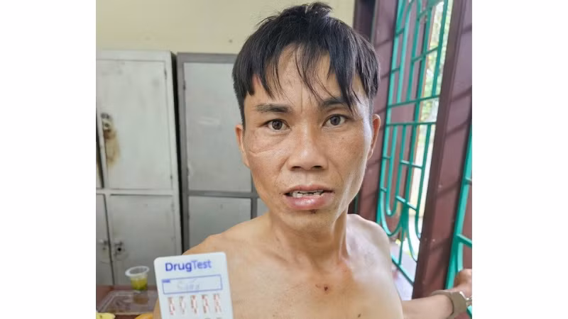 Đối tượng Bạc Cầm Sáng tại cơ quan Công an. (Ảnh: THẾ ANH)