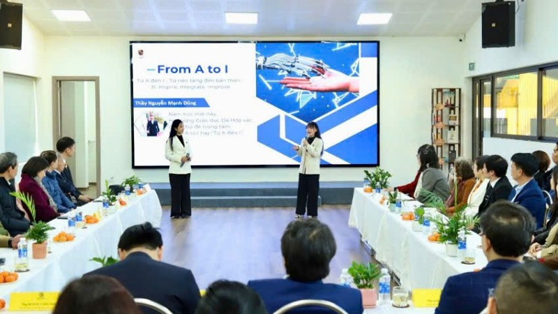 Các đại biểu tham dự hội thảo.