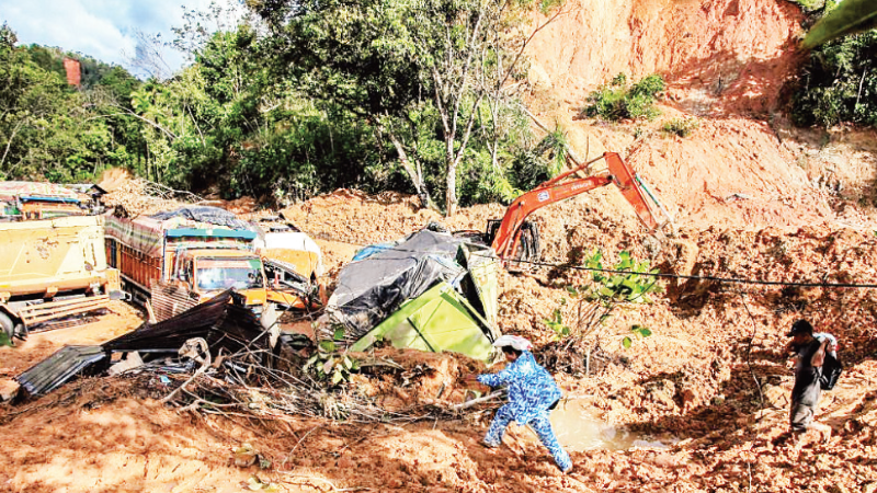 Indonesia chịu thiệt hại nặng nề do mưa lũ. (Ảnh: Tân Hoa Xã)
