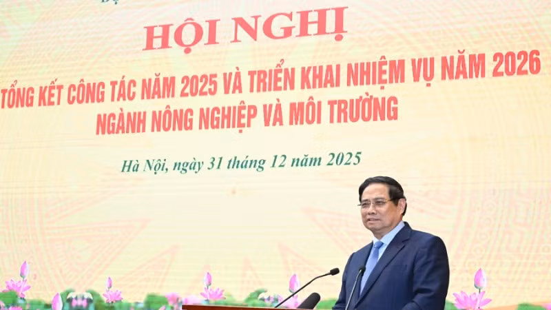 Thủ tướng Chính phủ Phạm Minh Chính phát biểu ý kiến chỉ đạo hội nghị. (Ảnh: TRẦN HẢI)