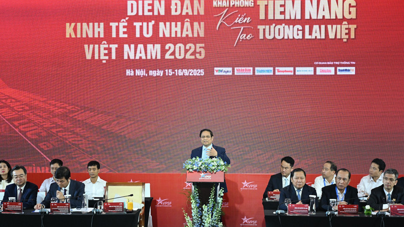 Thủ tướng Phạm Minh Chính phát biểu tại Diễn đàn.