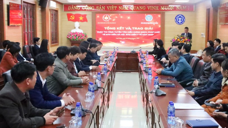 Các đại biểu dự hội nghị.