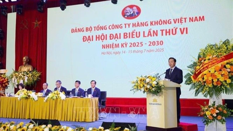 Phó Thủ tướng Trần Hồng Hà, Ủy viên Trung ương Đảng, Ủy viên Ban Thường vụ Đảng ủy Chính phủ phát biểu chỉ đạo Đại hội. (Ảnh: TTXVN)