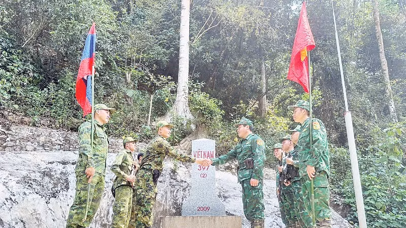 Đồn Biên phòng Mỹ Lý, Ban Chỉ huy Bộ đội Biên phòng Nghệ An phối hợp Đại đội Biên phòng 217, Bộ Chỉ huy Quân sự tỉnh Hủa Phăn (Lào) tuần tra song phương vào tháng 3/2026.
