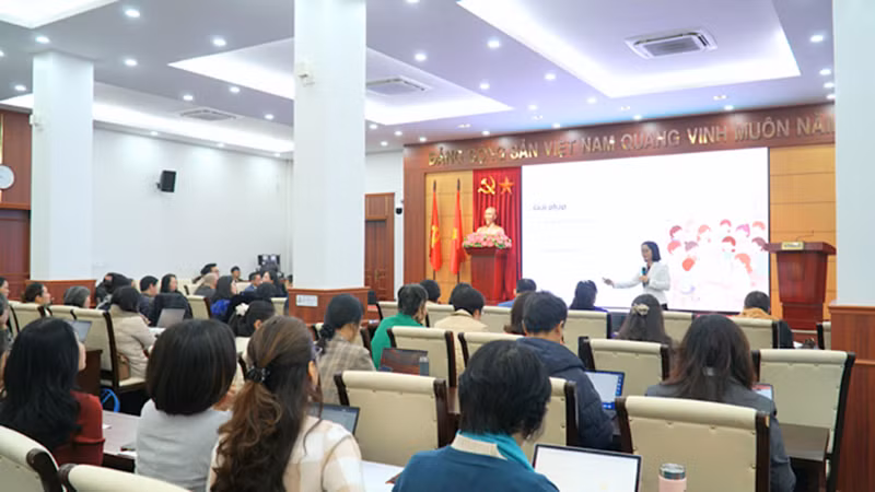 Toàn cảnh hội thảo "Phối hợp thúc đẩy các mô hình giáo dục hòa nhập cho học sinh khuyết tật tại Việt Nam".