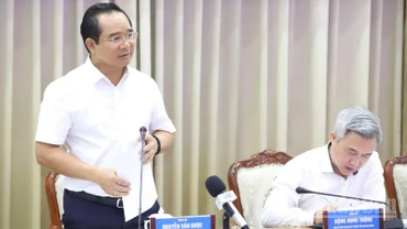 Chủ tịch Ủy ban nhân dân Thành phố Hồ Chí Minh Nguyễn Văn Được phát biểu tại Hội nghị.